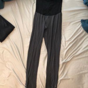 Jessica Simpson maternity leggings